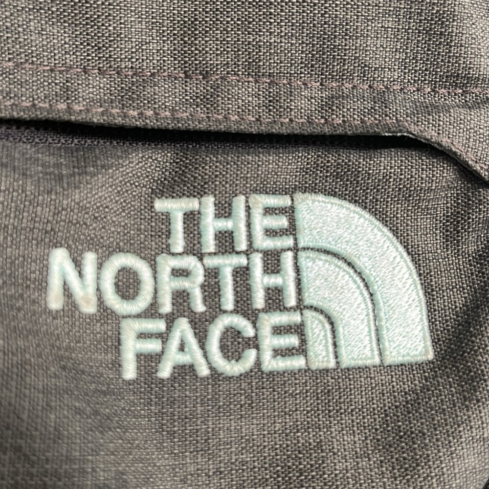 The‎ NorthFace Recon Women Backpack Gray and Blue